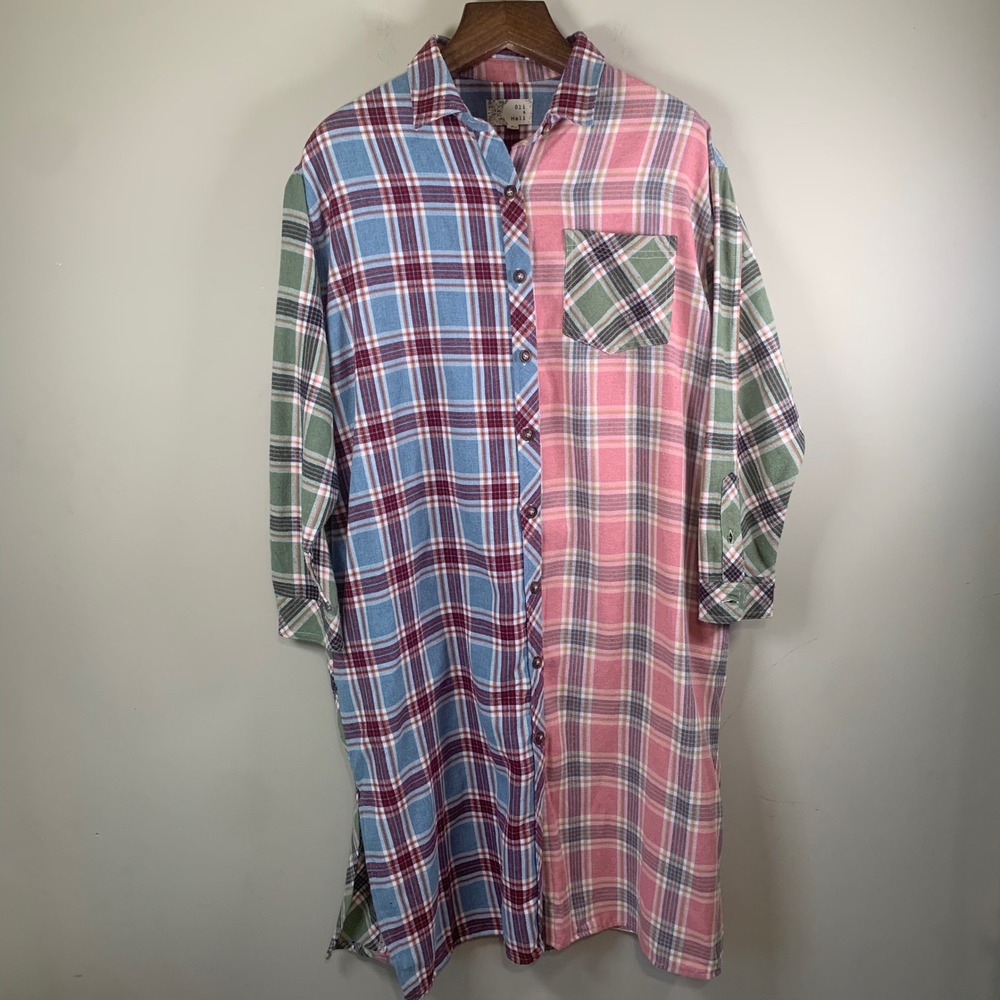 Oli and Hali Mixed Plaid Real World Duster Long Flannel Button Down Size Medium - Picture 1 of 11